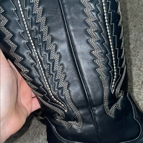 Torrid Black Embroidered Heeled Boots Knee high, wide calf - Picture 5 of 7